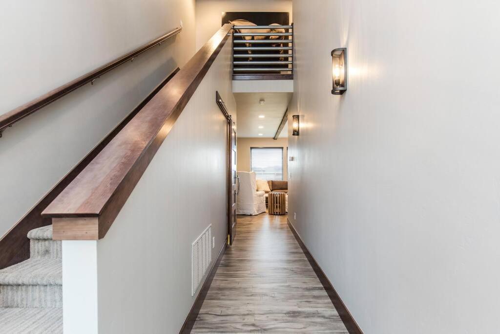 Luxury Townhome On The Park With Bridger Mtn Views Боузман Екстериор снимка